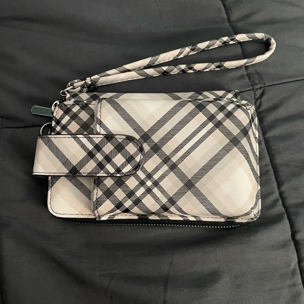 Plaid Wristlet Clutch NWT